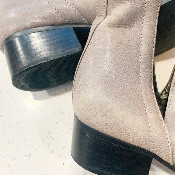 Jeffrey Campbell Vintage ORILEY Cut Out Boot - Picture 4 of 7